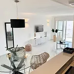 アパート Beach Apartment アルテア