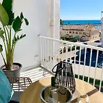 アパート Beach Apartment *